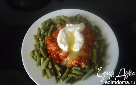 Рецепт Зеленая фасоль с острой курицей и яйцом-пашот