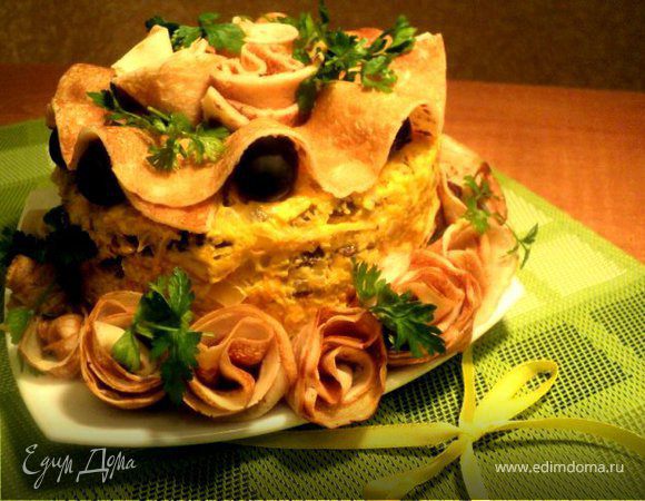 Закусочный блинно-печеночный торт Закусочный блинно-печеночный торт