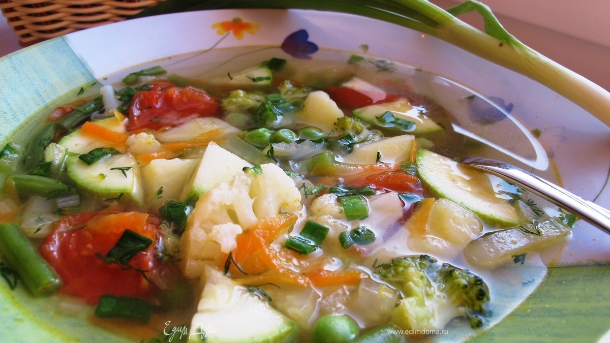 Овощной диетический суп