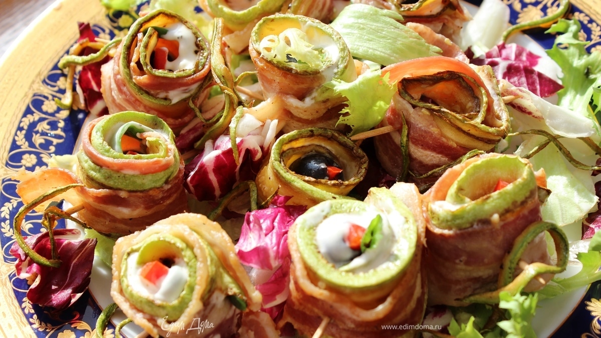 Рульки из бекона и кабачков с сюрпризом