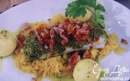 Рецепт Филе судака под пряной корочкой на подушке из тушеной капусты с картофельными кнедлями
