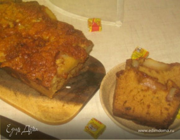 Кекс с грушами, тушенными в карамели Кекс с грушами, тушенными в карамели