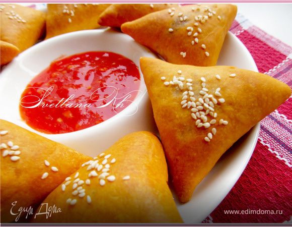 Томатные пирожки с мясом и капустой Томатные пирожки с мясом и капустой