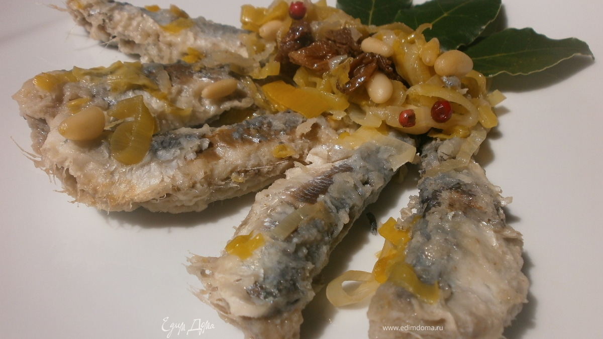 Сардины аппетитные - рецепт венецианских рыбаков (Sarde in saor)