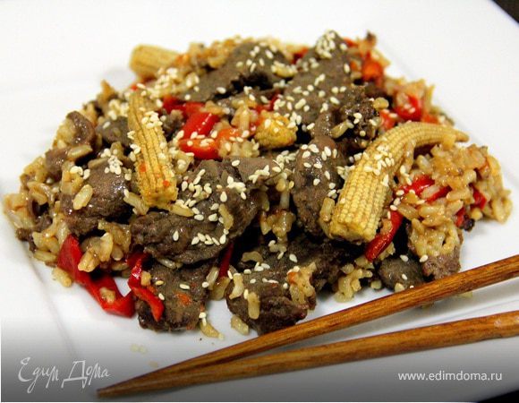 Говядина с овощами и рисом по-китайски Говядина с овощами и рисом по-китайски