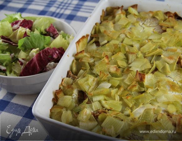 Английский хлебный пудинг с луком-пореем