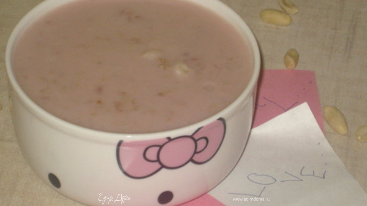 Клубнично-сливочная овсяная каша с лавандой