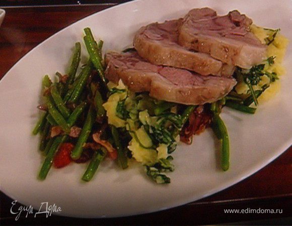 Отварная баранина с пюре и зеленой фасолью Отварная баранина с пюре и зеленой фасолью