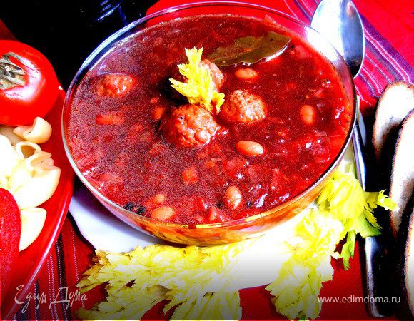 Латвийский свекольник с фрикадельками