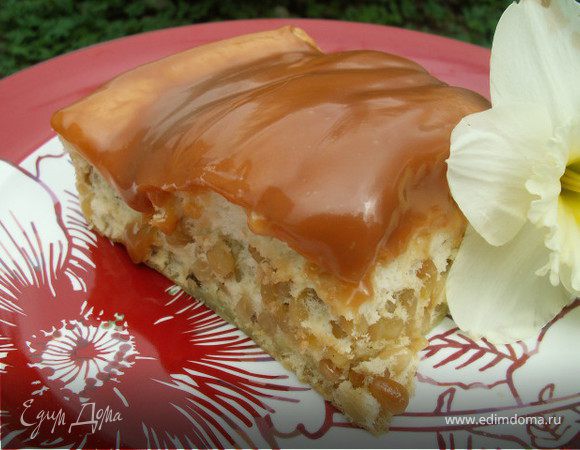Деревенский пирог с кедровыми орешками и сливочной карамелью (без муки)
