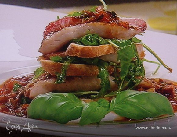 Бутерброд с жареным окунем под соусом рататуй Бутерброд с жареным окунем под соусом рататуй