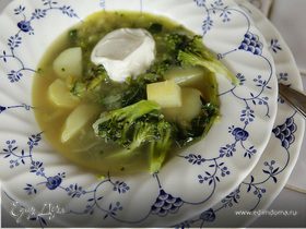 Весенний зеленый суп со спаржей и брокколи