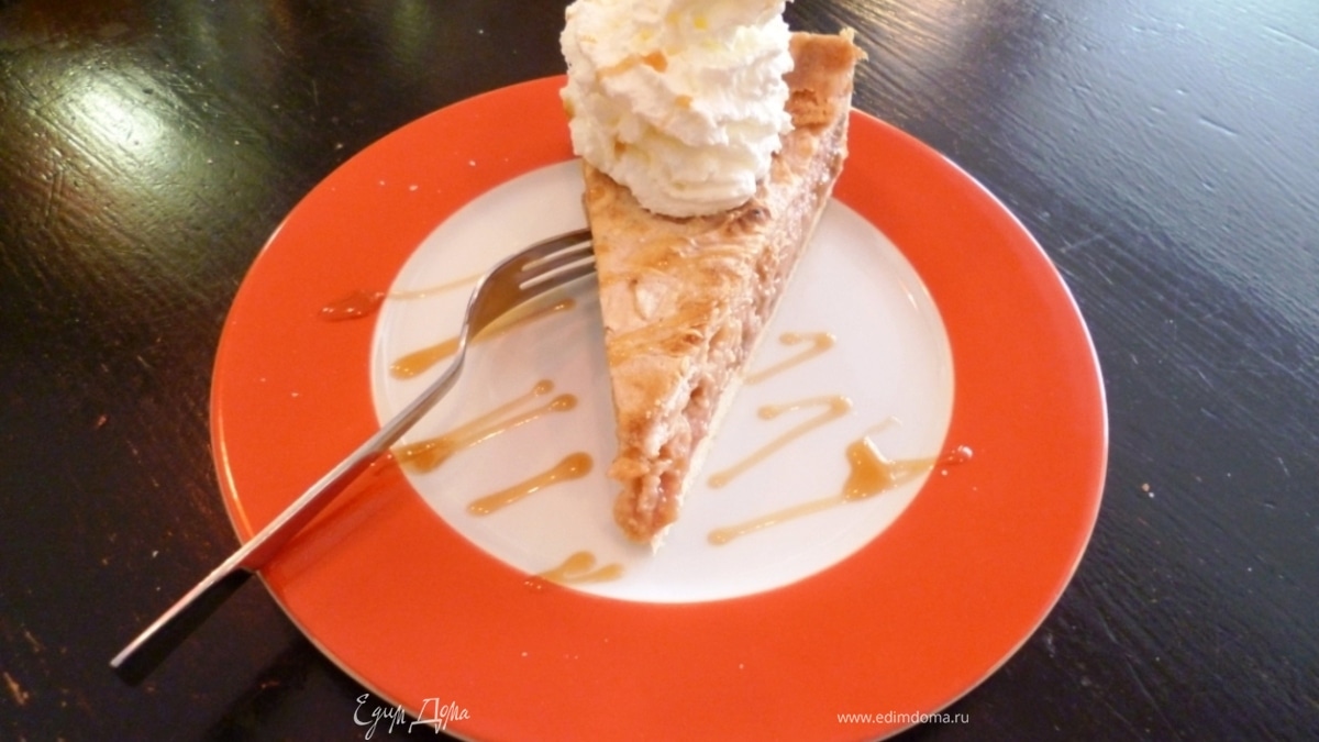 Весенний торт с ревенем