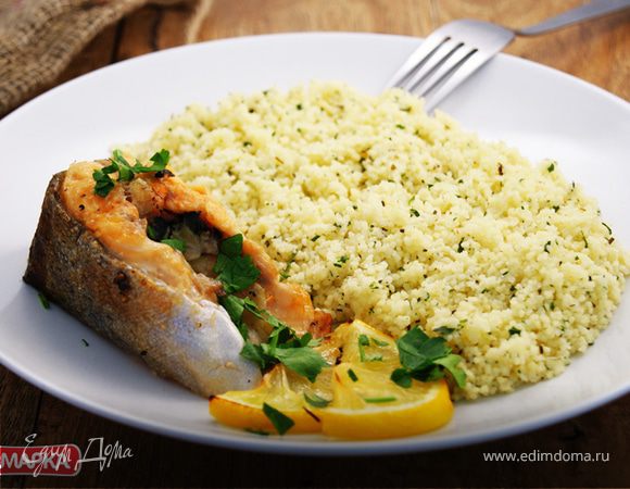 Кускус с запеченной форелью Кускус с запеченной форелью