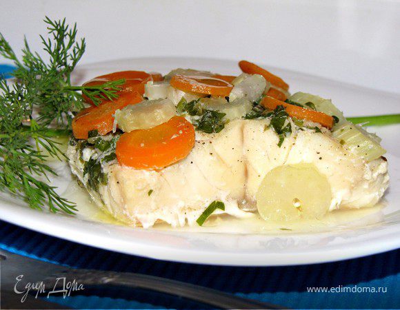 Палтус с овощами, запеченный в фольге Палтус с овощами, запеченный в фольге