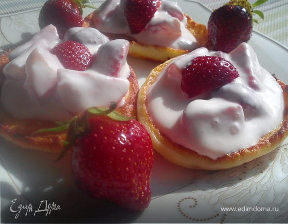 Оладушки из домашнего творога Оладушки из домашнего творога