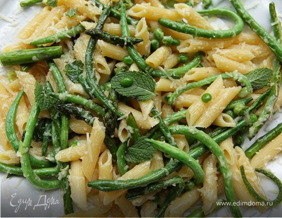 Пенне с зелеными овощами и мятой Пенне с зелеными овощами и мятой