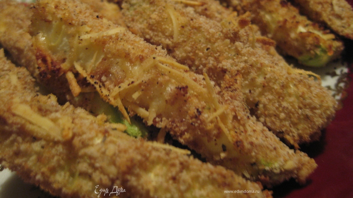 Запеченные палочки из цукини