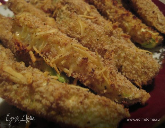 Запеченные палочки из цукини Запеченные палочки из цукини