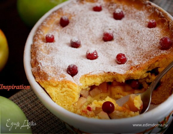 Яблочно-клюквенный пирог из кукурузной муки