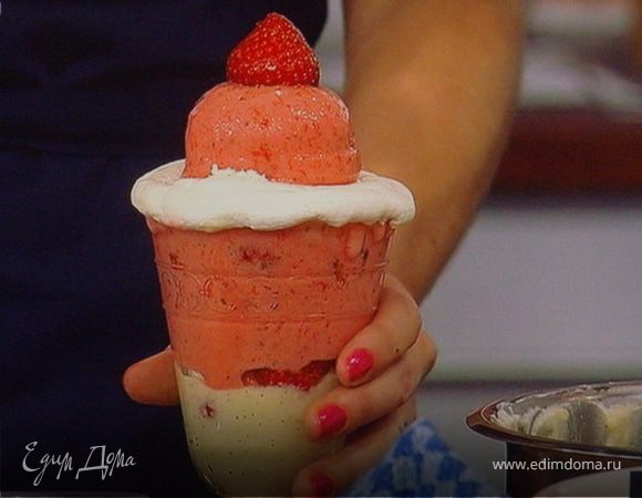 Десерт "клубничная Павлова"