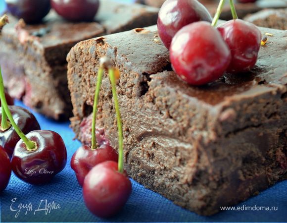 Бесподобный брауни с вишней на темном пиве (исключительно для взрослых) Бесподобный брауни с вишней на темном пиве (исключительно для взрослых)