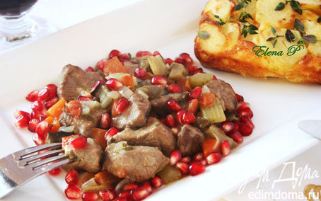 Рецепт Рагу из баранины с зернами граната и картофельным гарниром