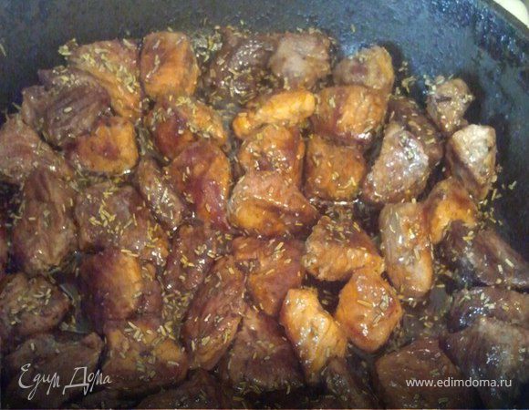 Мясо, тушенное в соевом соусе Мясо, тушенное в соевом соусе