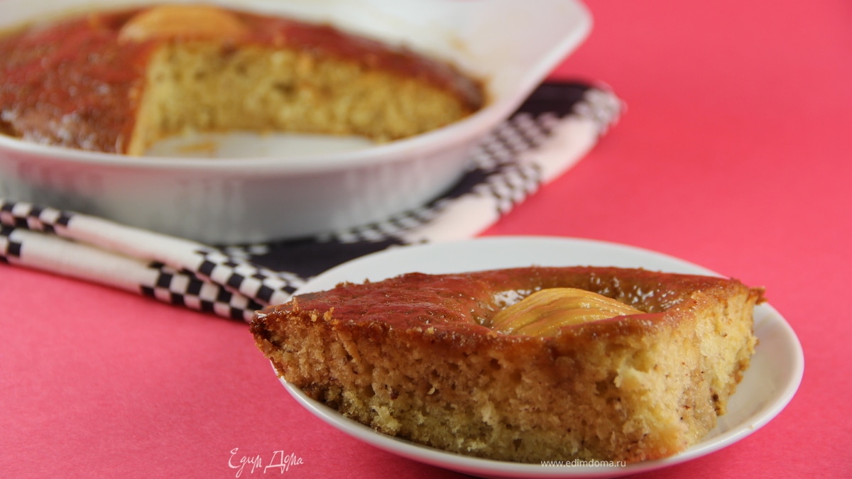 Пирог с орехами и яблоками "Пушинка"