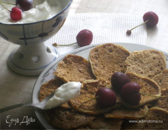 Овсяные оладушки с творожным кремом и черешней ("Вкус лета")