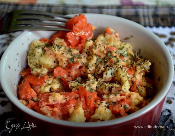 Яичница-болтунья с копченой семгой