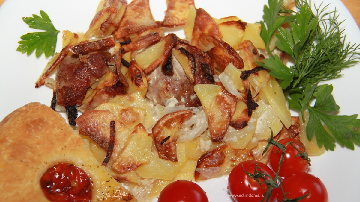 Свиная шейка с картошечкой по-деревенски