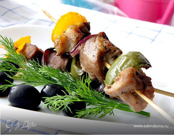 Сувлаки из свинины (греческий шашлык) Сувлаки из свинины (греческий шашлык)