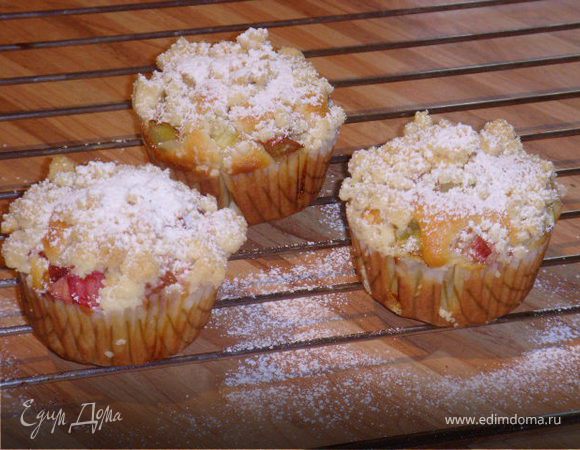 Маффины со штрейзелем и ревенем