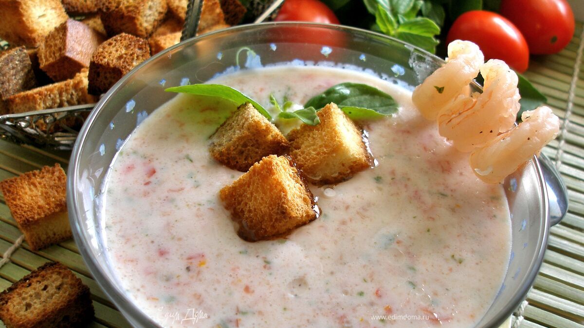 Йогуртовый суп с базиликом и помидорами черри