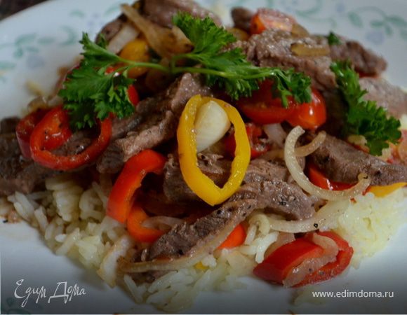 Жареная говядина со сладким перцем по-быстрому Жареная говядина со сладким перцем по-быстрому