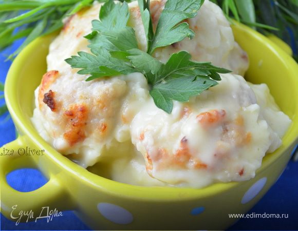 Фрикадельки из свинины "По-шведски" в молочном соусе 