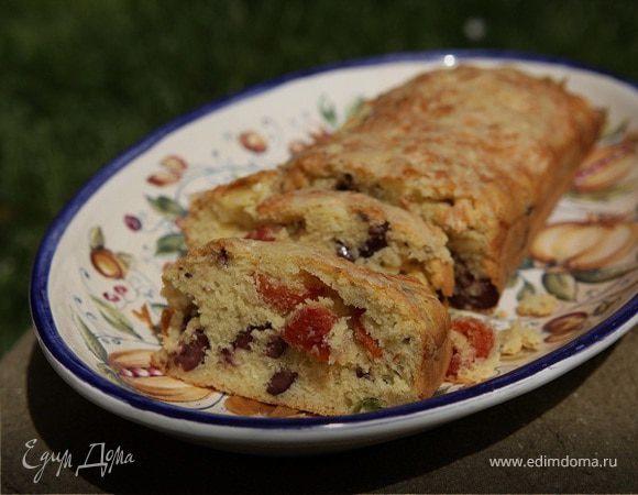 Хлеб со спаржей, оливками и вялеными помидорами 