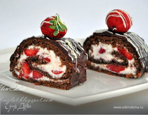 Шоколадный рулет с клубникой Шоколадный рулет с клубникой