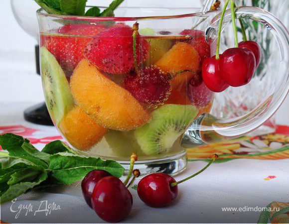 Крюшон "Летний бриз" Крюшон "Летний бриз"