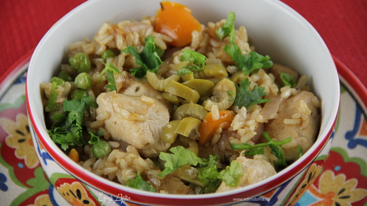 Курица с рисом и овощами по-испански