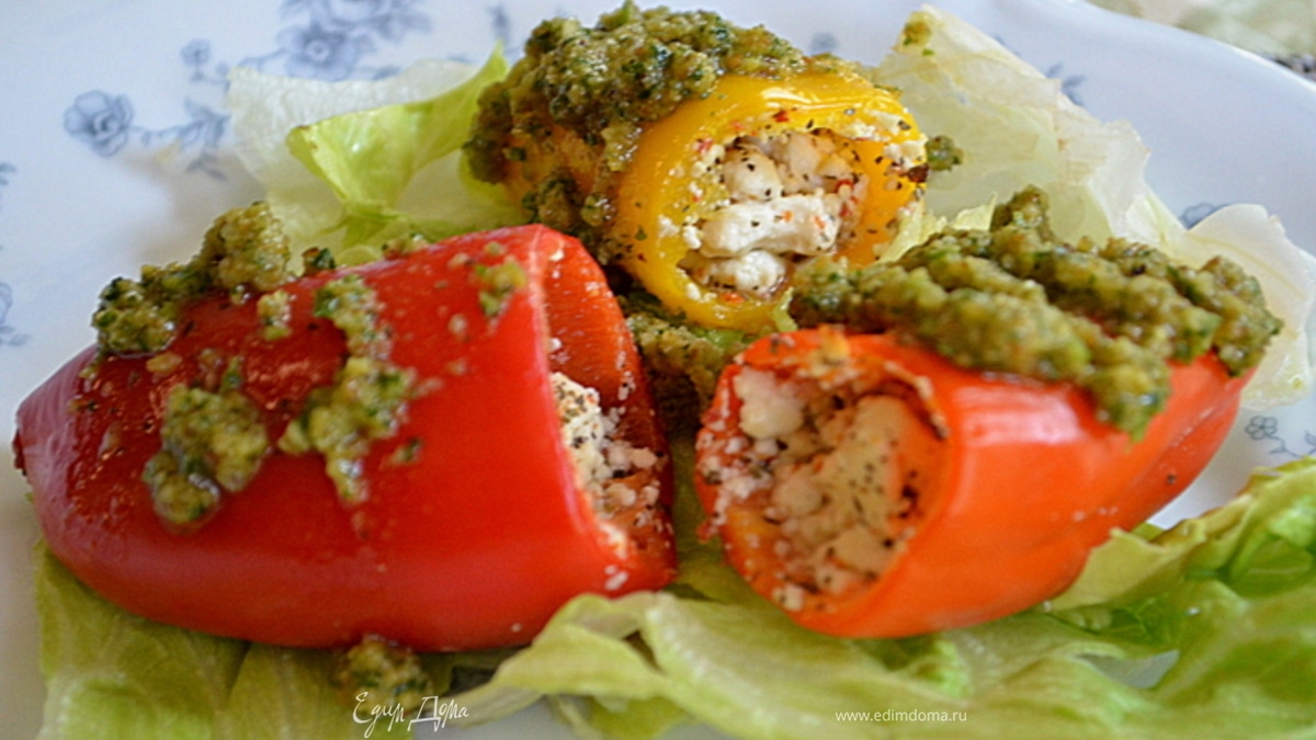 Мини-перцы с соусом песто