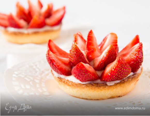 ТАРТАЛЕТКИ С КЛУБНИКОЙ ТАРТАЛЕТКИ С КЛУБНИКОЙ
