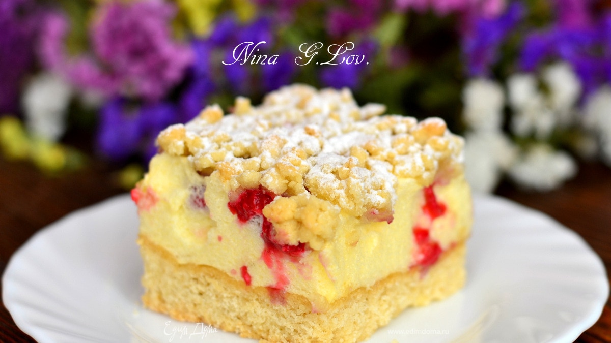 Тертый ванильный пирог-безе  с ягодой малиной