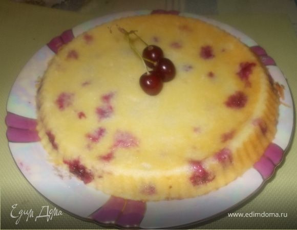 Творожная запеканка с вишней Творожная запеканка с вишней