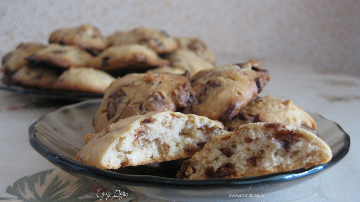 Печенье с шоколадной крошкой