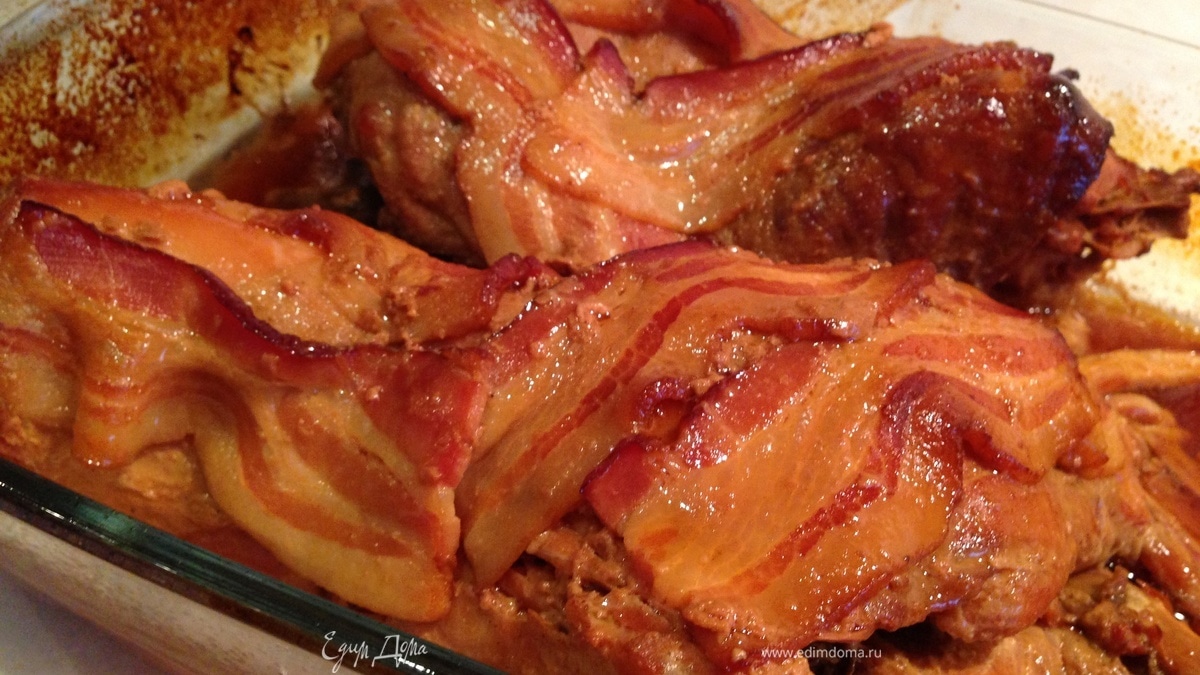 Кролик, запеченный в имбирно-медовом маринаде