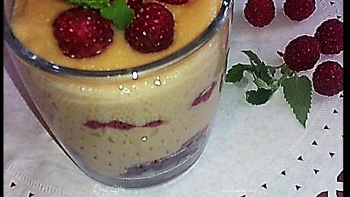 МАННАЯ КАША НА ПРЯЖЕНОМ (ТОПЛЕНОМ) МОЛОКЕ С МАЛИНКОЙ