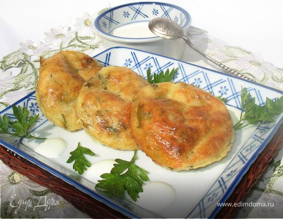 Соленые сырники с зеленью, запеченные в духовке 