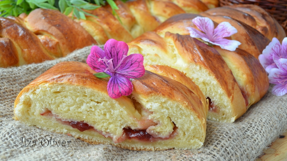 Винер брод с клубничным джемом - вкуснейшая датская выпечка